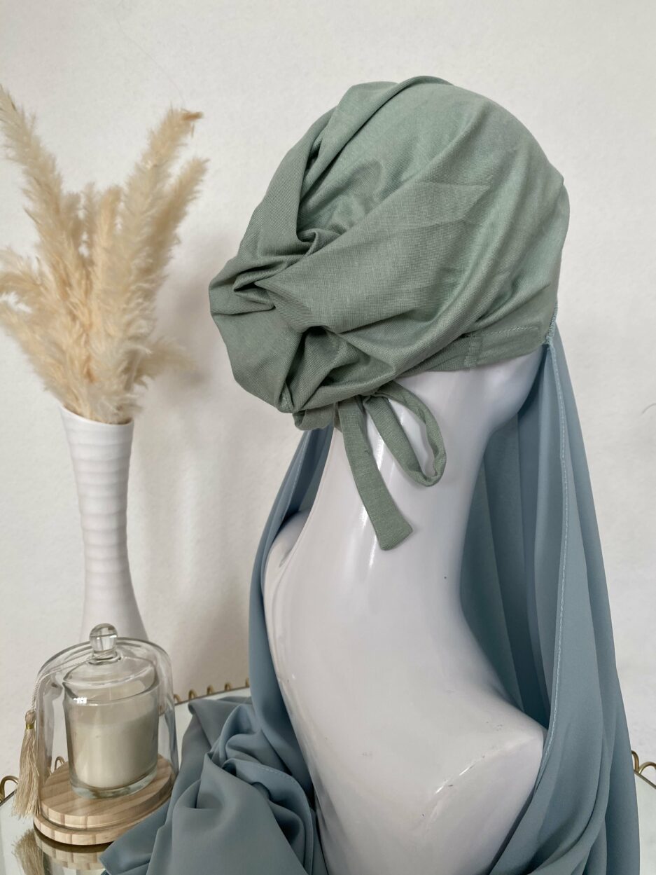 Hijab à enfiler avec bonnet, en gros et au détail voile soie de médine de bonne qualité 100% opaque, long, livraison rapide en 24H Nouveau hijab en soie de médine à enfilé avec bonnet intégrer