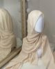 Vente en gros ou demi-gros de hijab mousseline de soie, de couleurs beige de bonne qualité, Cendrijab est situé dans le nord de la France et propose une livraison rapide. Cendrijab est grossiste/fournisseur de voile
