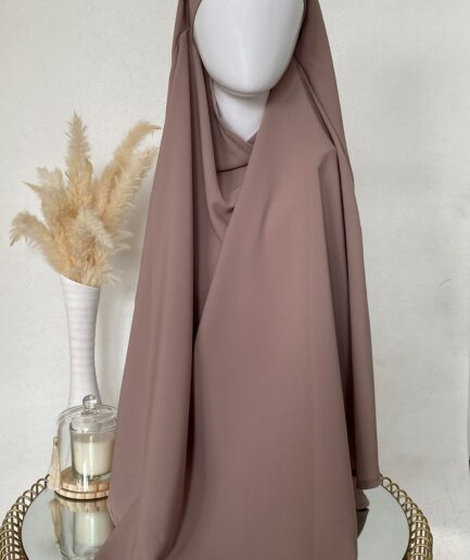 Khimar vieux rose, long hijab pour la femme musulmane voilée, Cendrijab vend en ligne des khimar de bonne qualité et pas cher, la livraison est rapide , Cendrijab propose un large choix de couleurs, vente de khimar en gros et au détails, notre stock est disponible en France