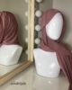 Vente en gros et au détail de hijab en soie de médine, de couleurs rose framboise, châle de bonne qualité, Cendrijab est situé dans le nord de la France et propose une livraison rapide. Cendrijab est grossiste/fournisseur de voile