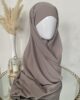 Vente en ligne hijab beige brun à enfiler avec bonnet, en gros et au détail voile soie de médine de bonne qualité 100% opaque, long, livraison rapide en 24H Nouveau hijab en soie de médine à enfilé avec bonnet intégrer, Cendrijab est situé dans le nord de la France